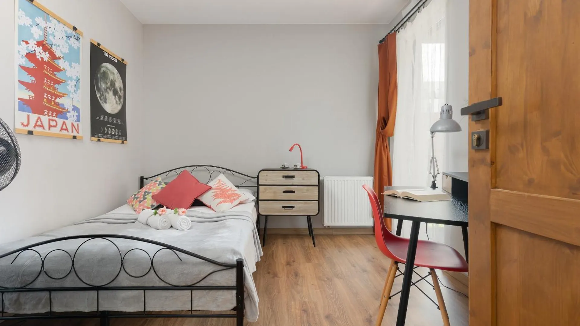 Cozy Three-Bedroom Family Apartment In Warsaw By Noclegi Renters
